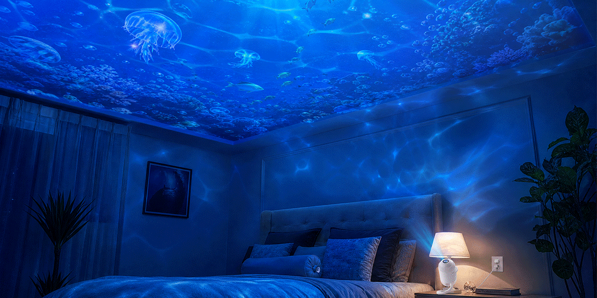 Blaue Unterwasserprojektion im Schlafzimmer